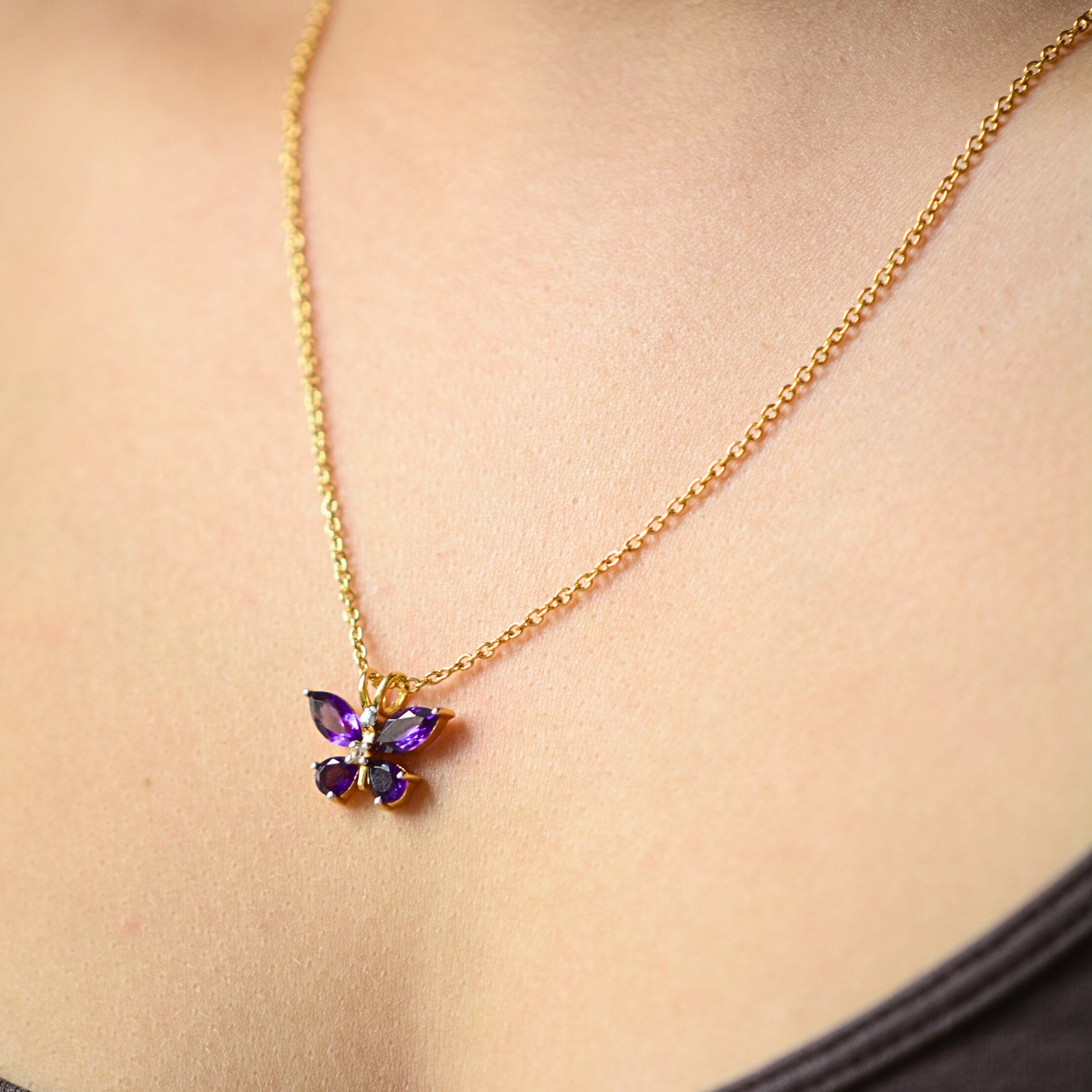 Mettā Bloom Pendant