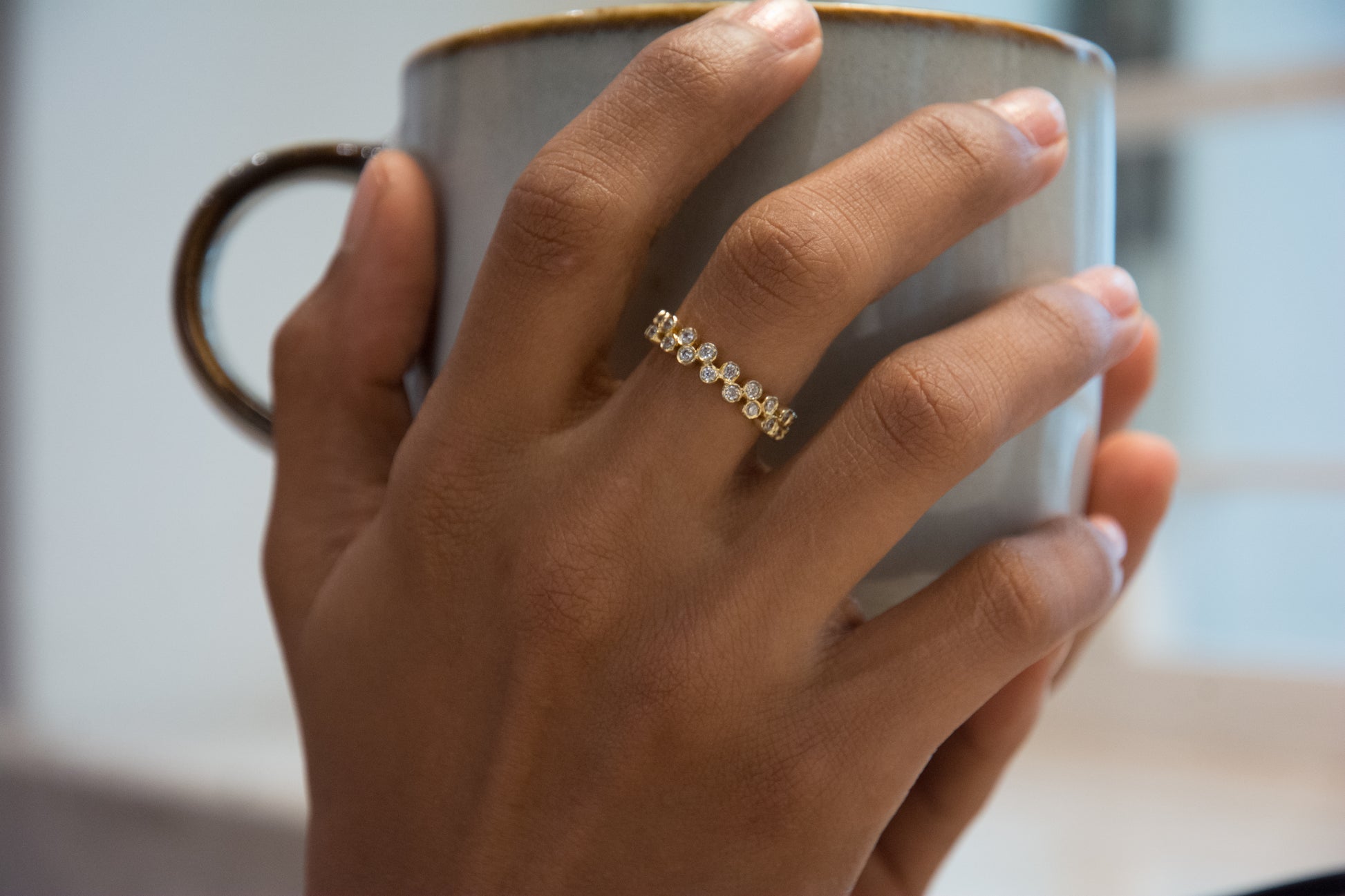 Connect the Dots: Aligned Dots