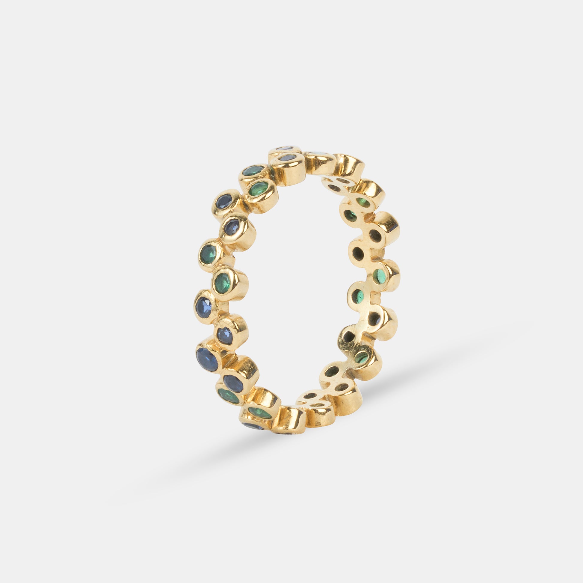 Connect the Dots: Aligned Dots