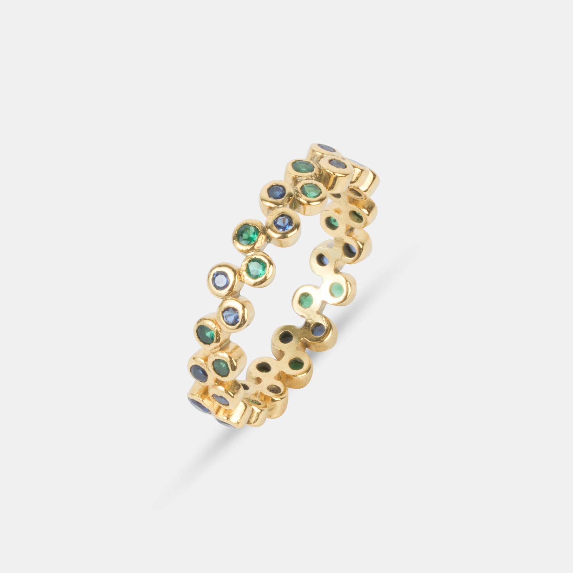 Connect the Dots: Aligned Dots