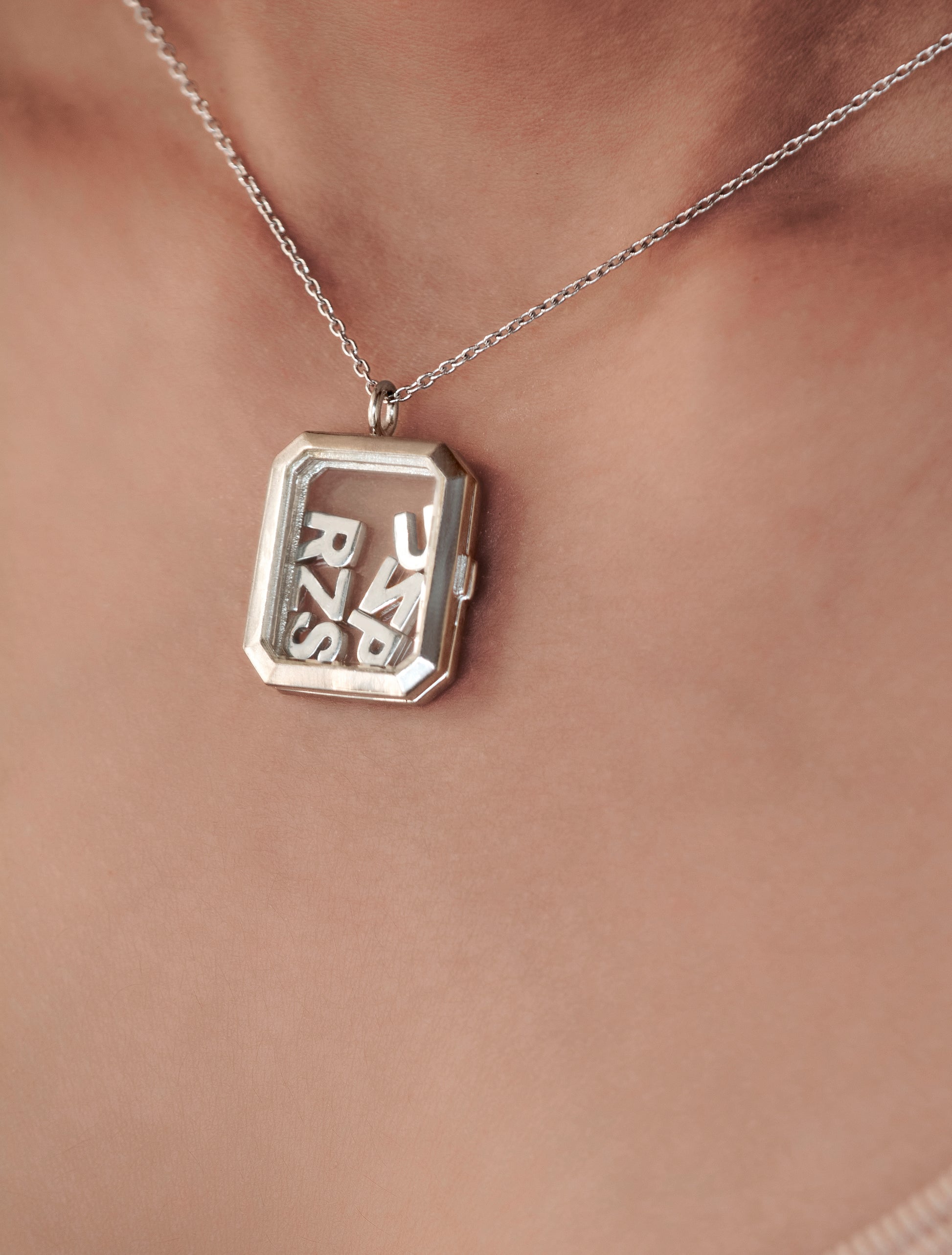 Mettā Portal Pendant