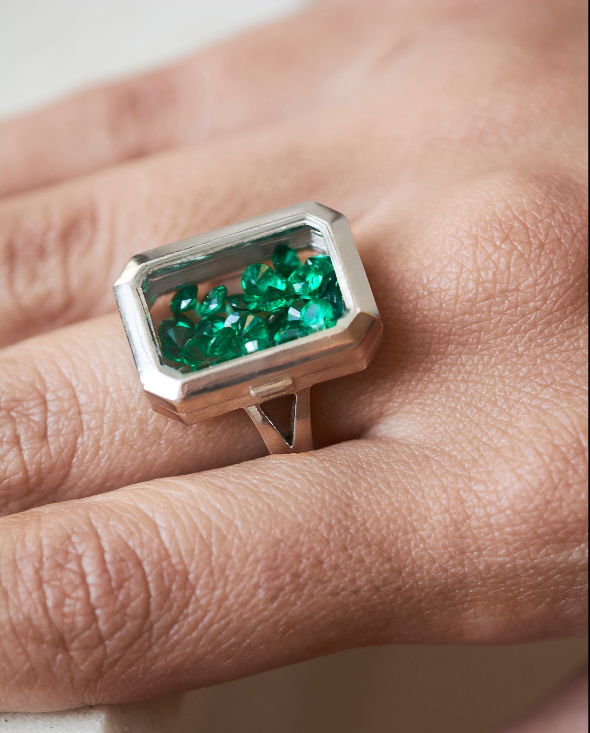 Mettā Portal Ring