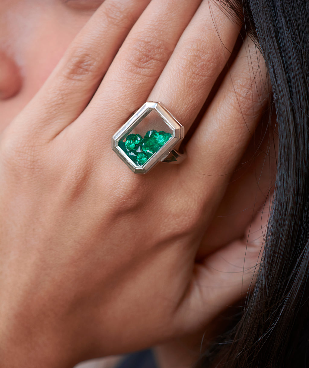 Mettā Portal Ring