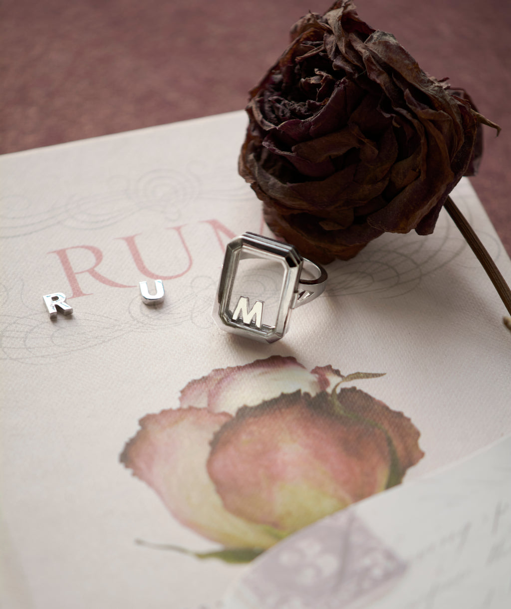 Mettā Portal Ring