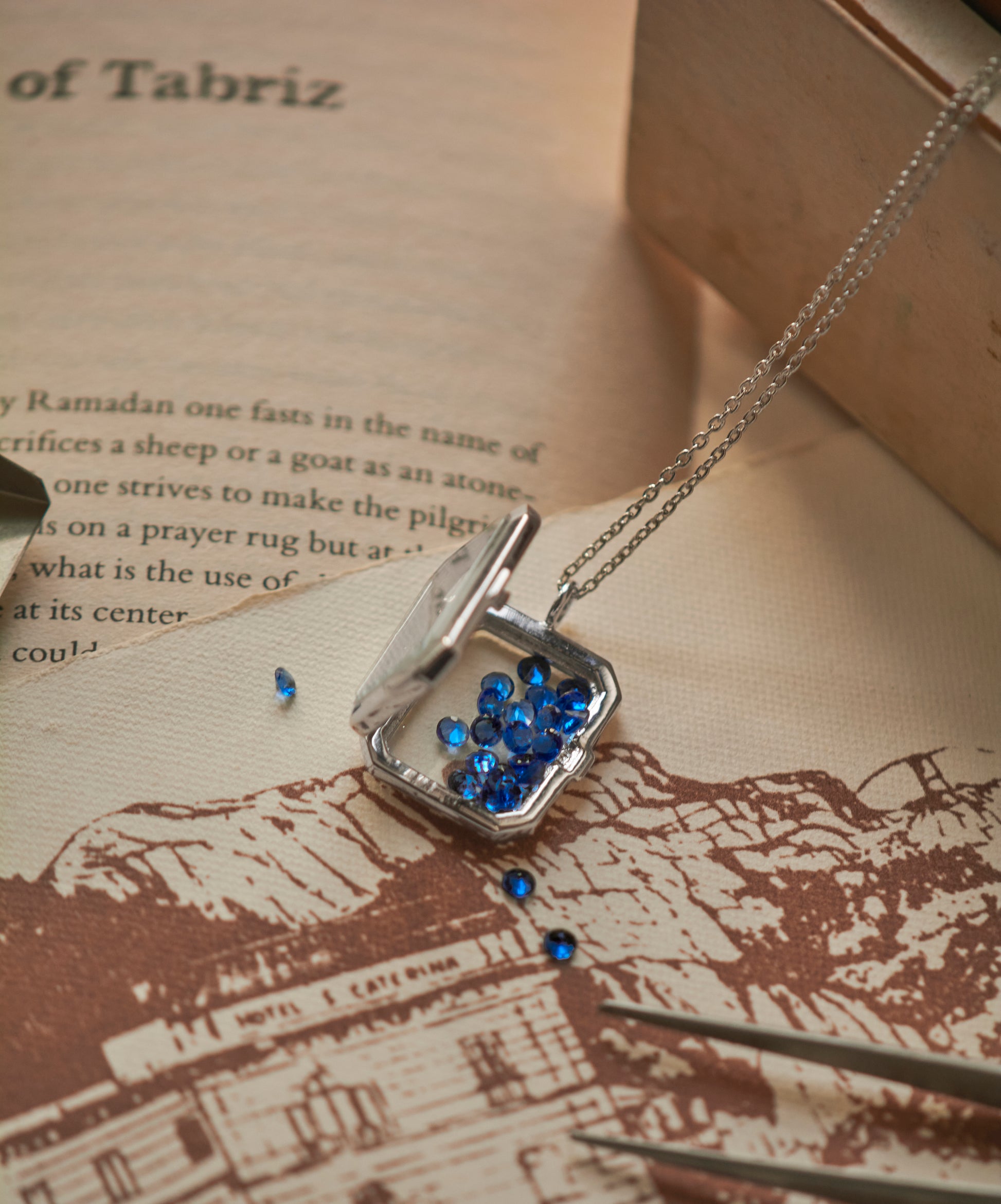 Mettā Portal Pendant