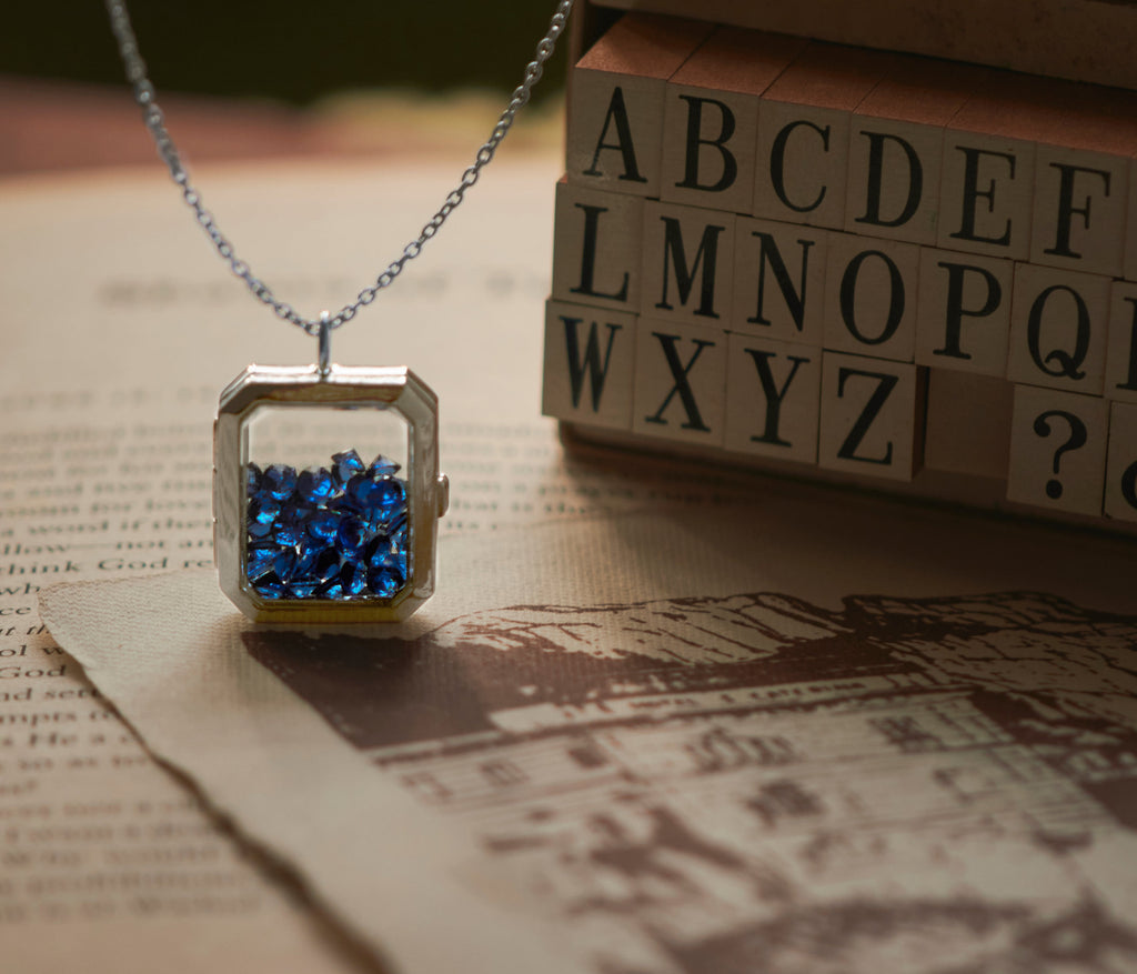 Mettā Portal Pendant